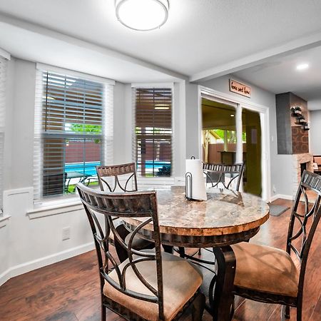 Spacious 4 Bedroom With Pool-Minutes To Seaworld And Lackland Afb San Antonio Zewnętrze zdjęcie