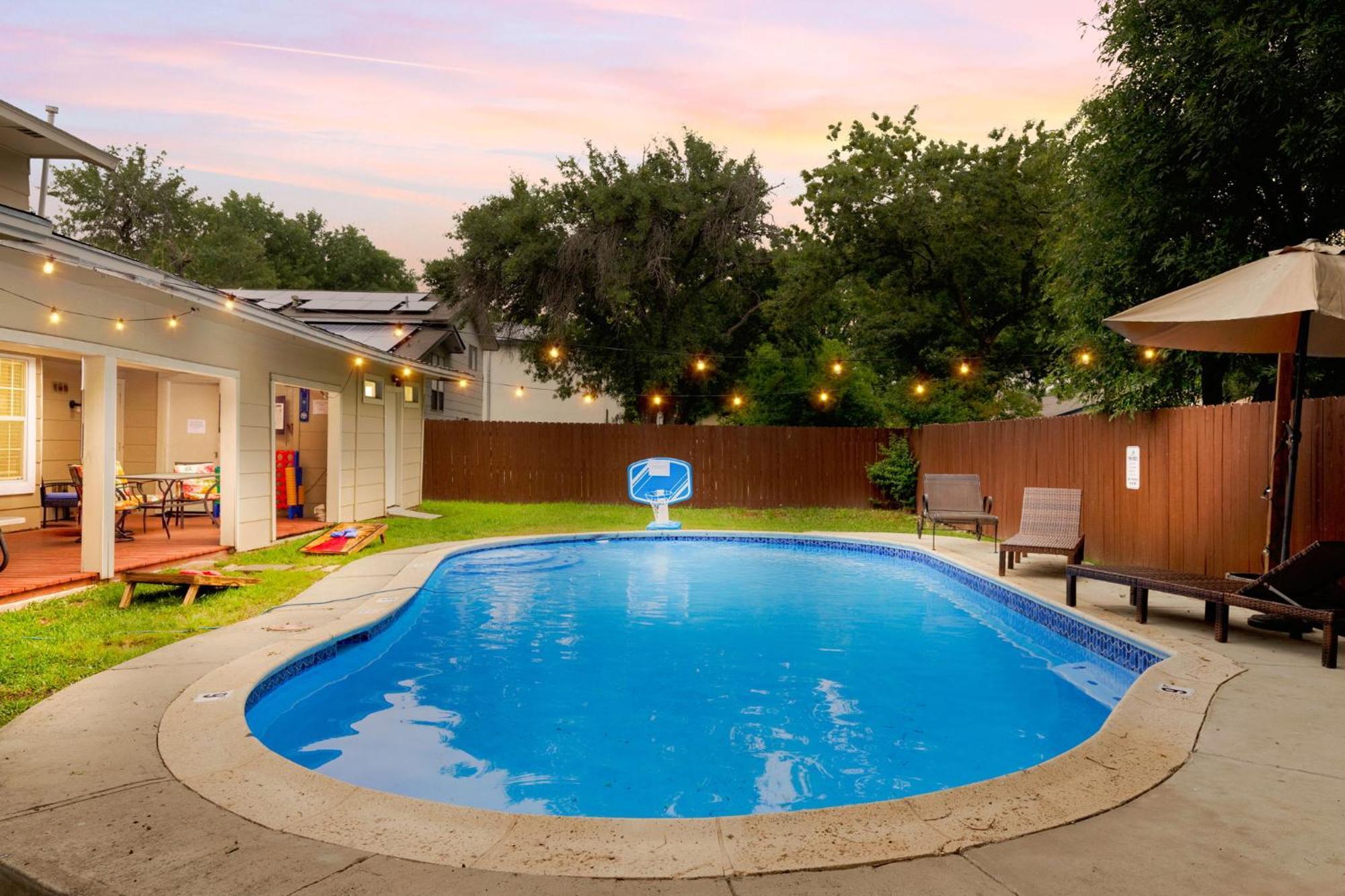 Spacious 4 Bedroom With Pool-Minutes To Seaworld And Lackland Afb San Antonio Zewnętrze zdjęcie