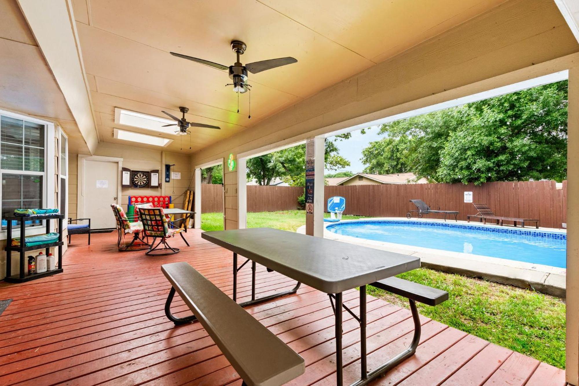 Spacious 4 Bedroom With Pool-Minutes To Seaworld And Lackland Afb San Antonio Zewnętrze zdjęcie
